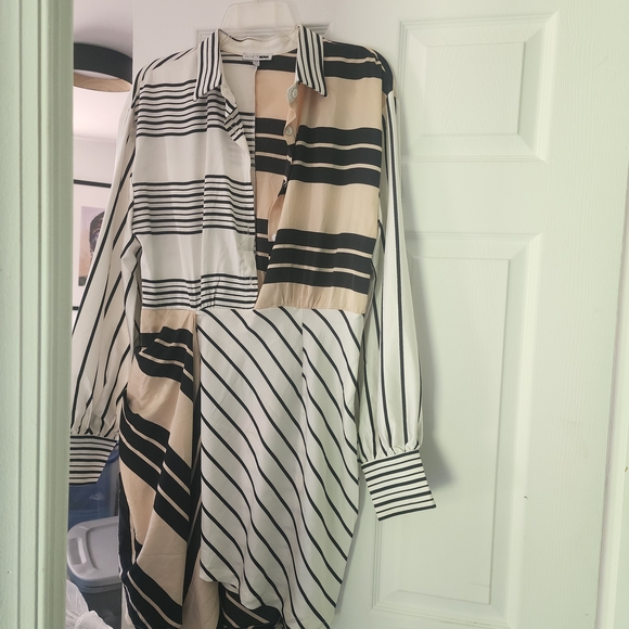 Striped Black and Cream Blouse - Picture 4 of 5